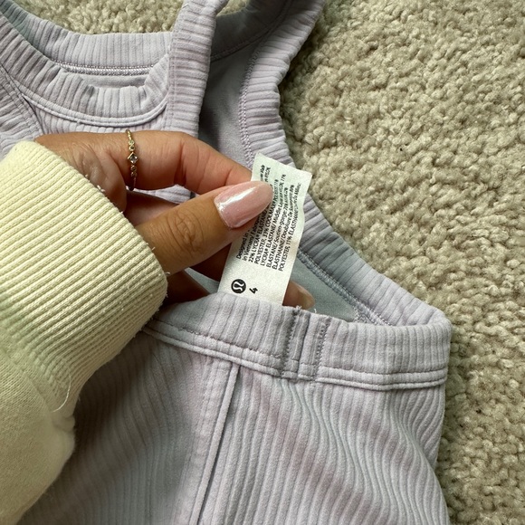 Lululemon Lavender High Neck ribbed sports bra size 4 - Picture 3 of 5